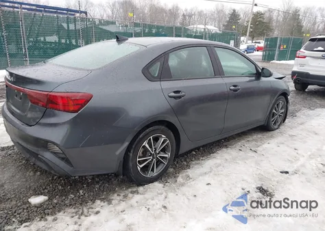 2022 Kia Forte Lxs z USA, uszkodzony, nr VIN 3KPF24AD6NE495204